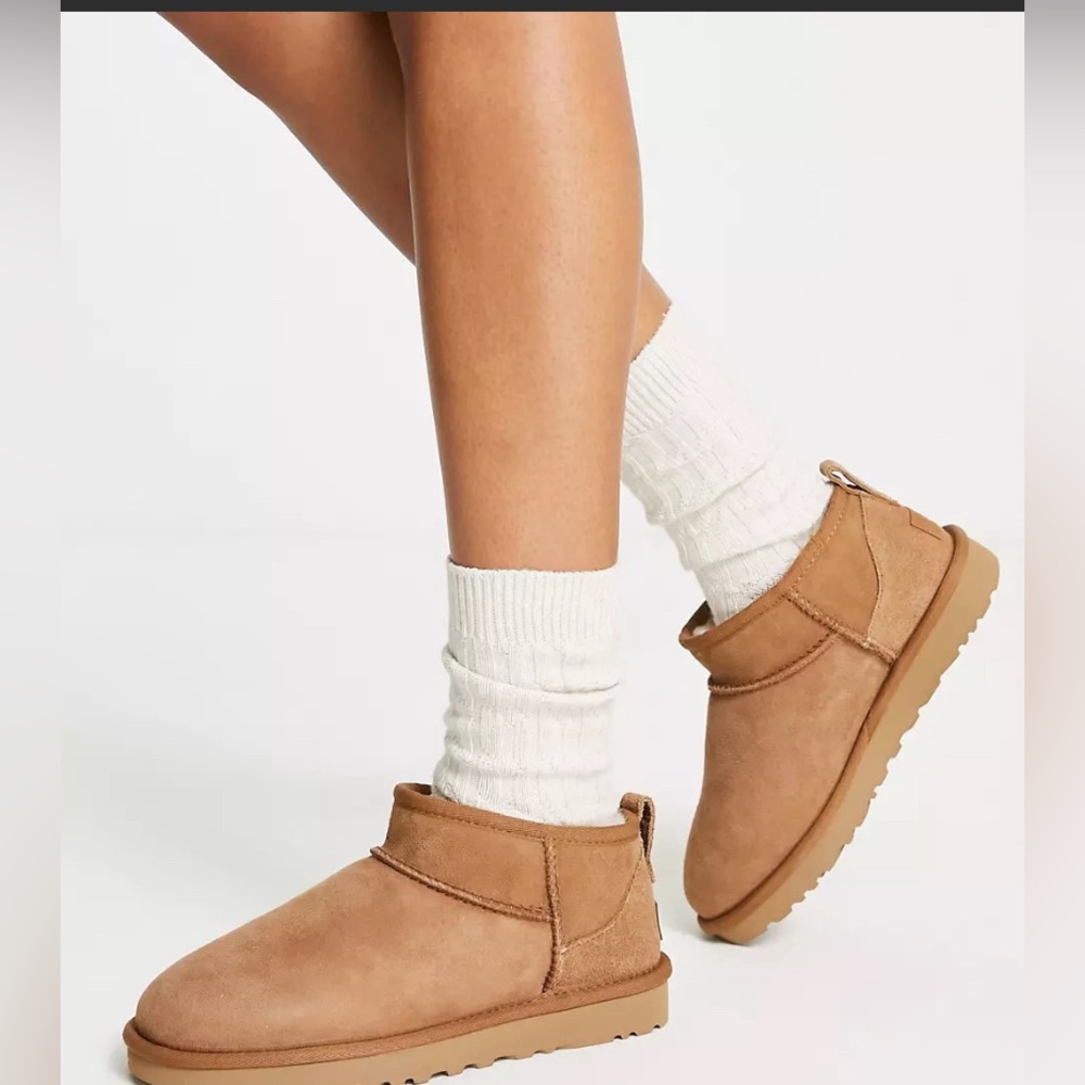 UGG Classic Ultra Mini
COLOR: CHESTNUT 
SIZE: 6